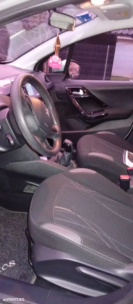 Peugeot 208 PureTech 82 Active - 5