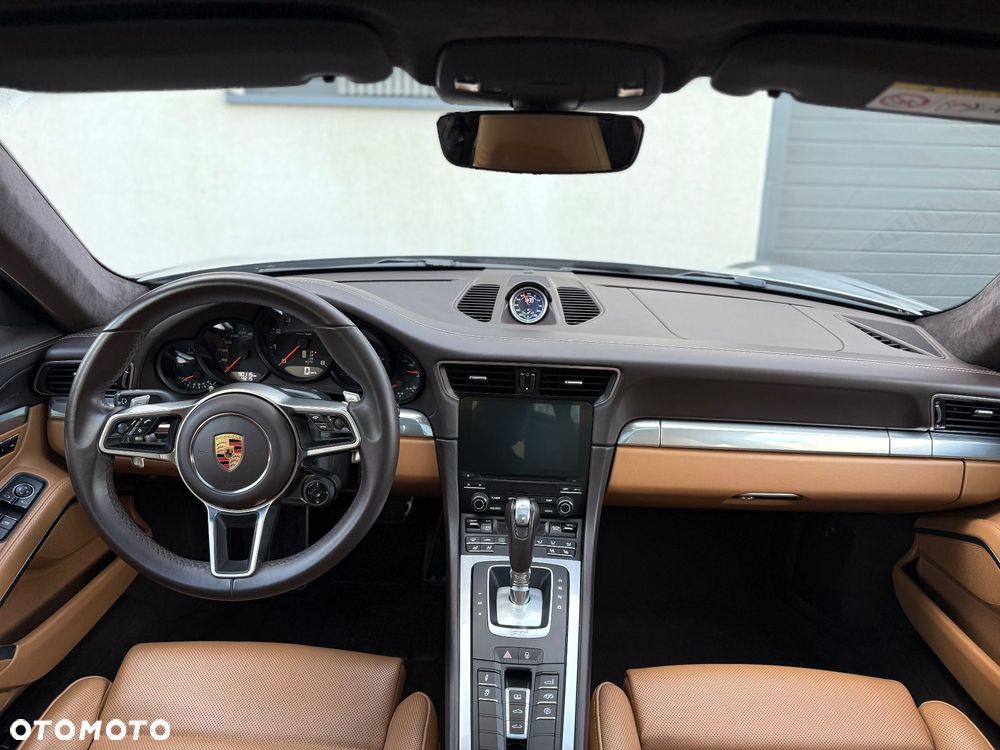 Porsche 911 Coupe [991] 15-19 - 20