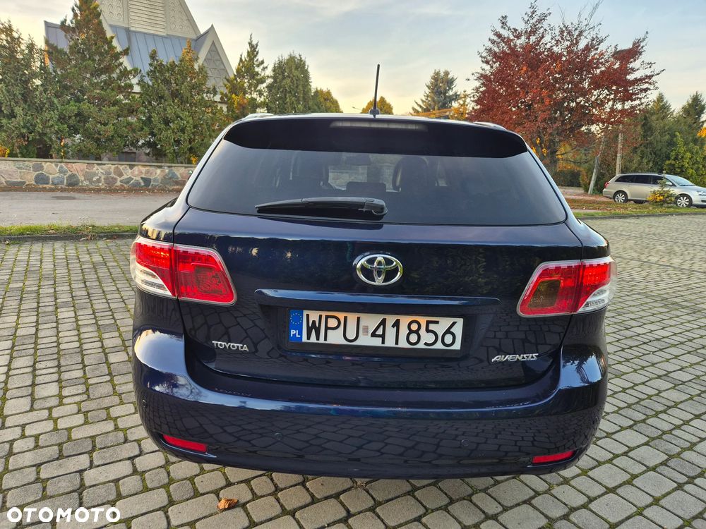 Toyota Avensis 2.0 Prestige NAVI - 10