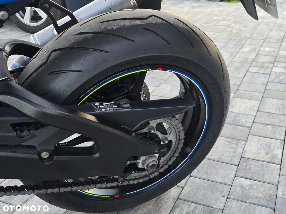 Suzuki GSX-R - 18