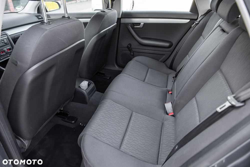 Audi A4 Avant - 19