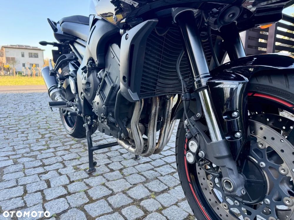 Yamaha FZ - 12