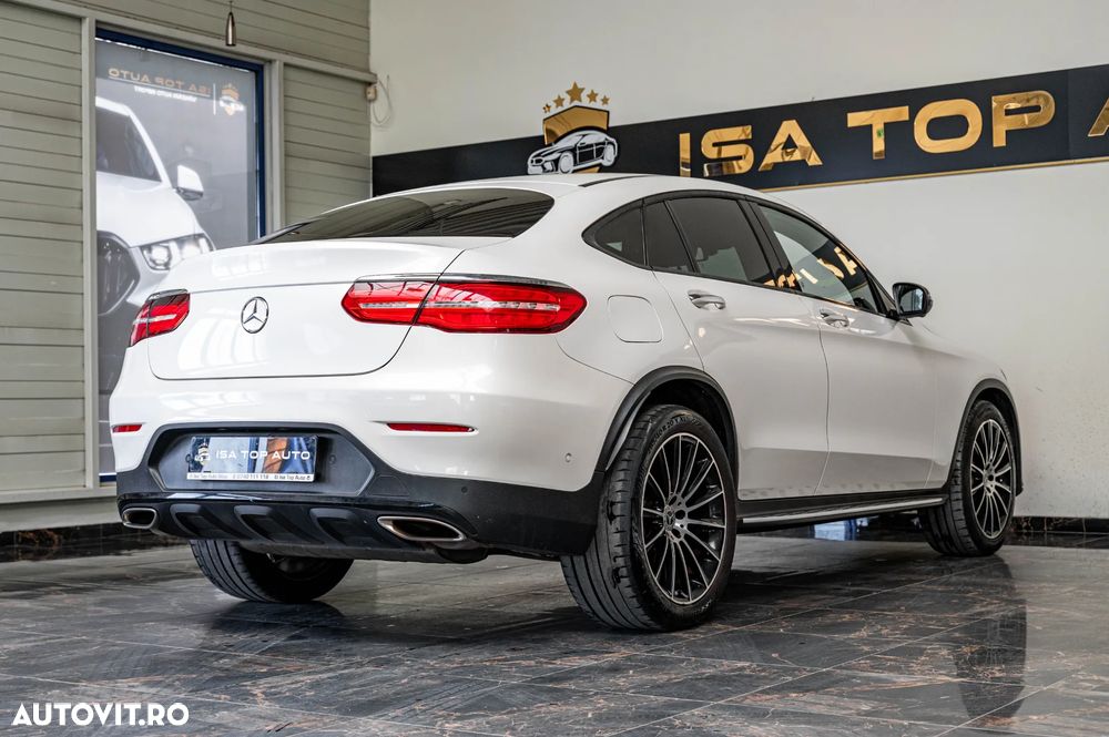 Mercedes-Benz GLC Coupe 250 4Matic 9G-TRONIC AMG Line - 35