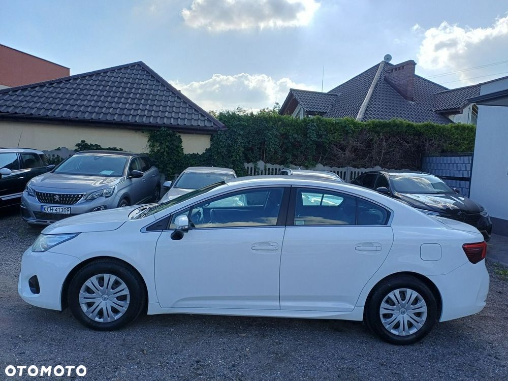 Toyota Avensis 1.8 Selection - 4