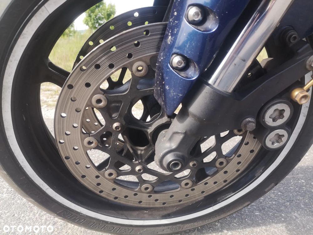 Yamaha FZ - 11