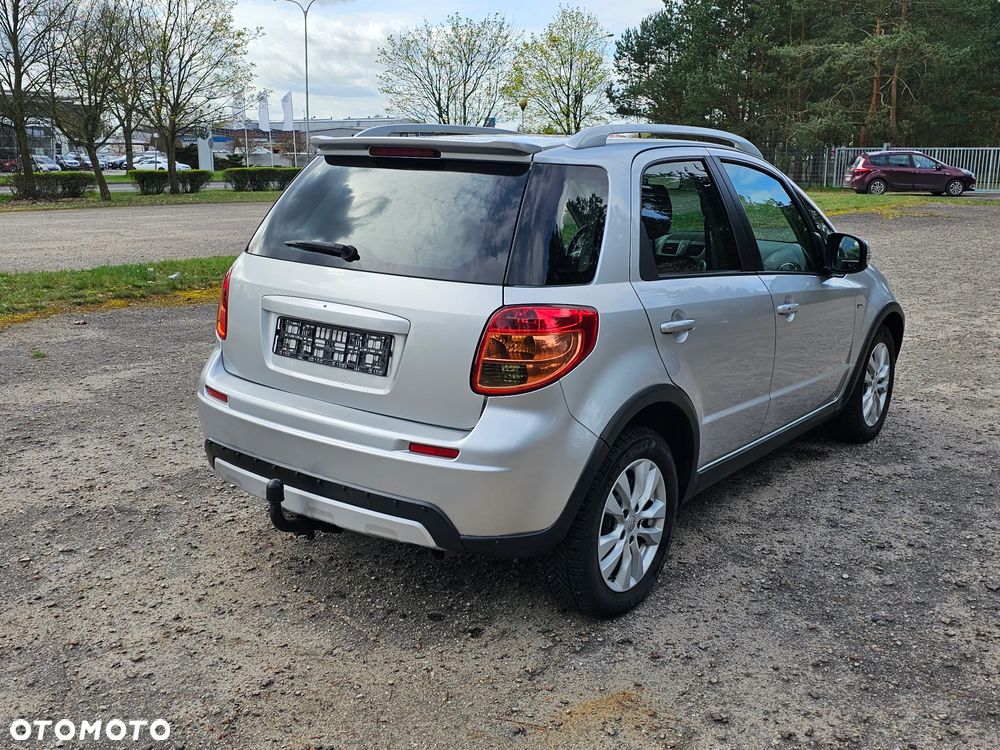 Suzuki SX4 2.0 DDiS 4x2 Comfort - 15