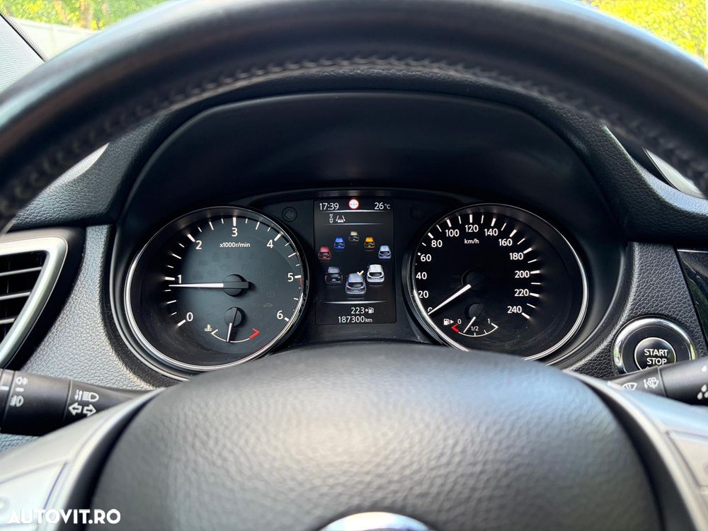 Nissan Qashqai 1.5 DCI Start/Stop N-Connecta - 17