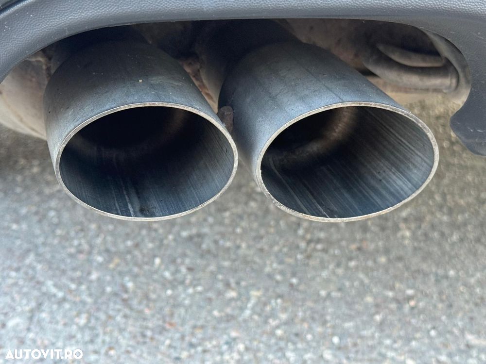 Volkswagen Passat 2.0 TDI Comfortline - 14