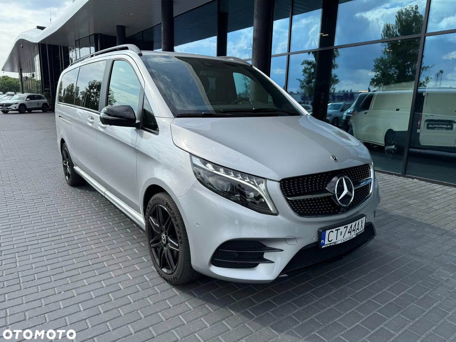 Mercedes-Benz Klasa V - 3