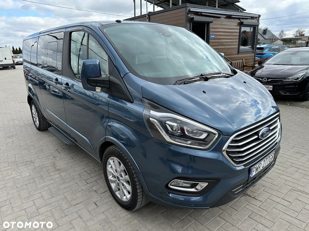 Ford Tourneo Custom - 2