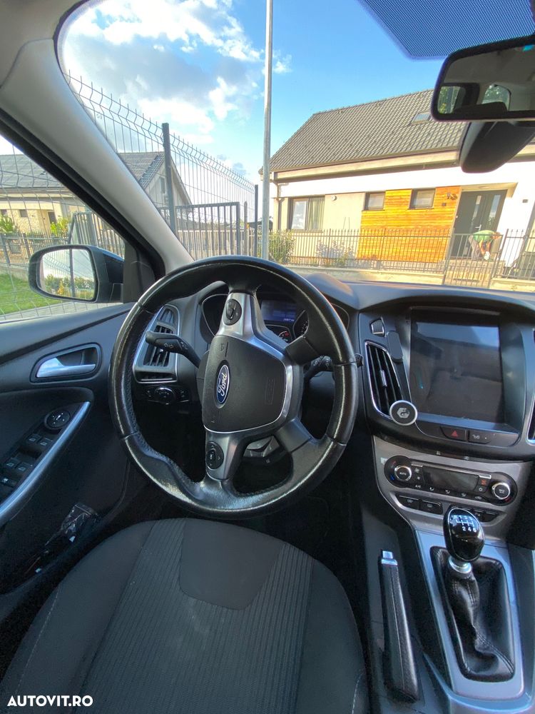 Ford Focus 1.6 TDCI DPF Titanium - 4