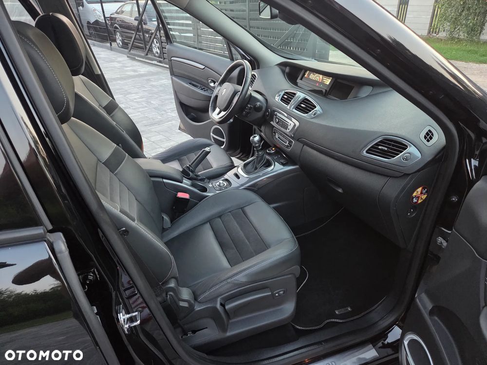 Renault Scenic Energy TCe 130 S&S Xmod Bose Edition - 19
