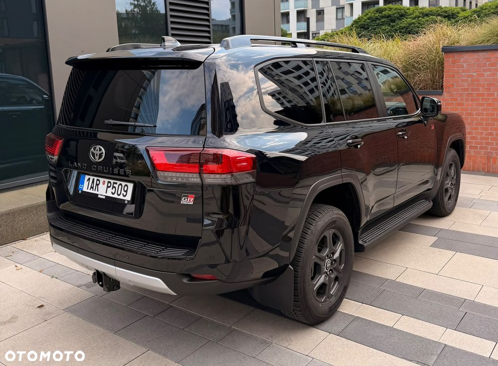 Toyota Land Cruiser - 26