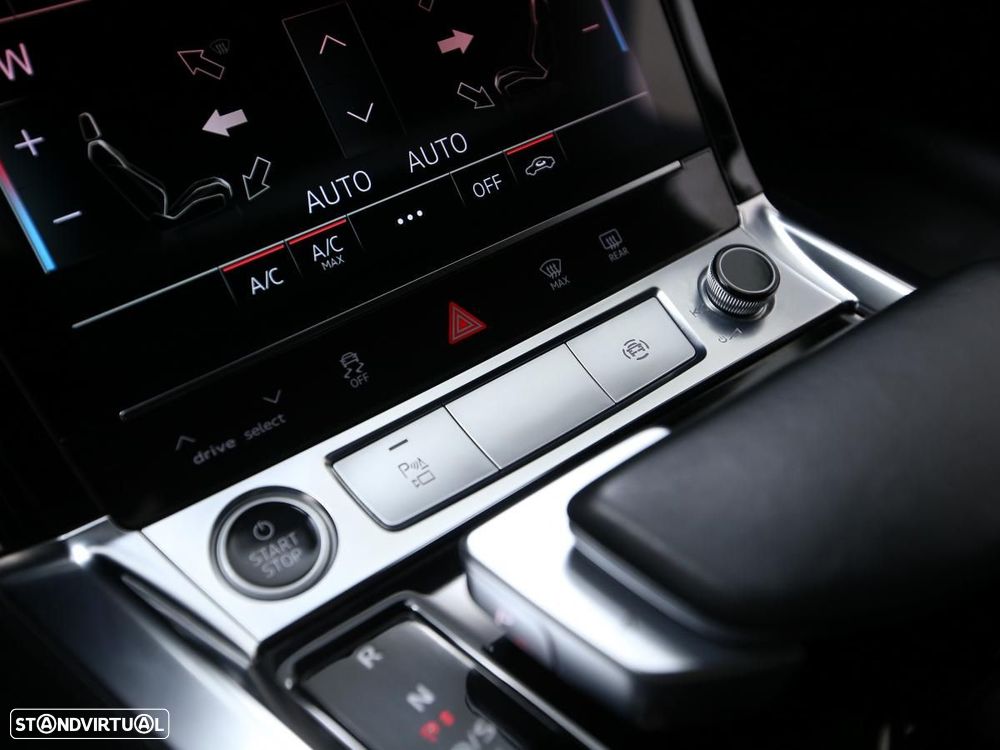 Audi e-tron 55 quattro S line - 22