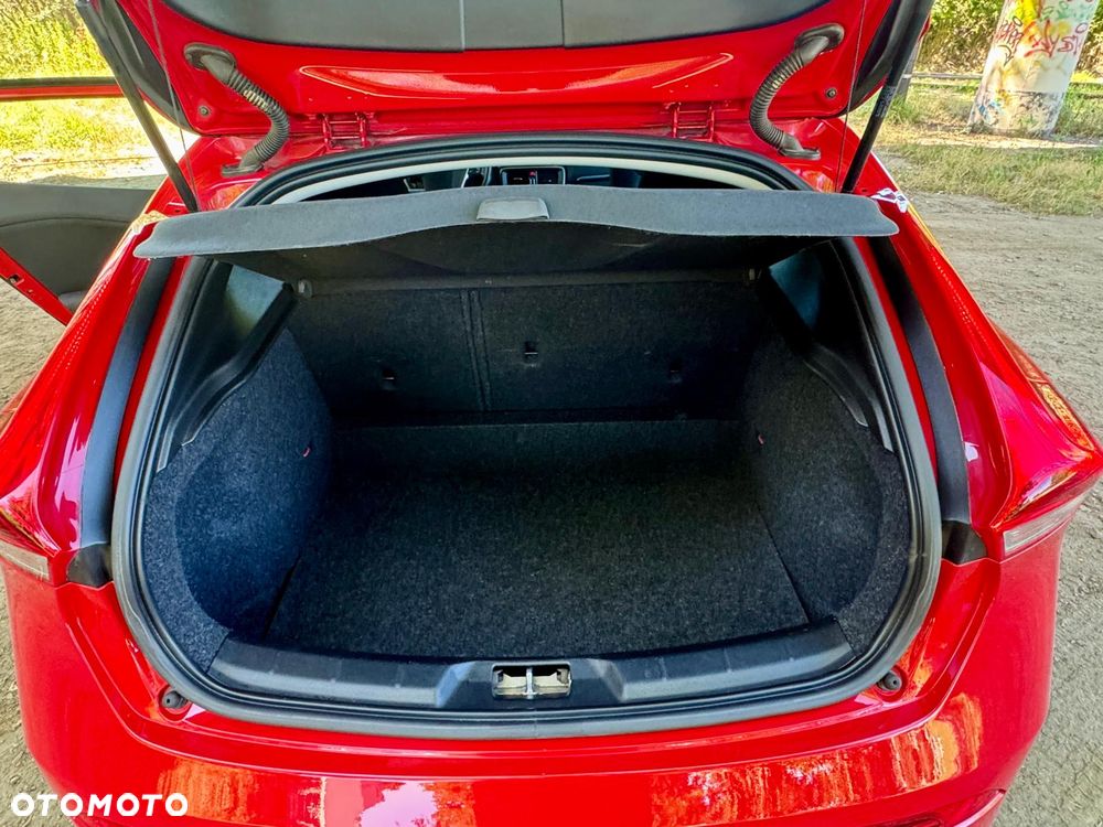Volvo V40 T3 Drive-E Momentum - 18