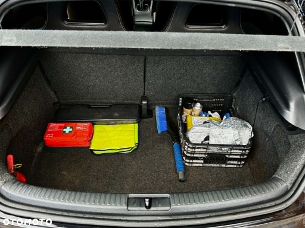 Volkswagen Scirocco 2.0 TDI - 13