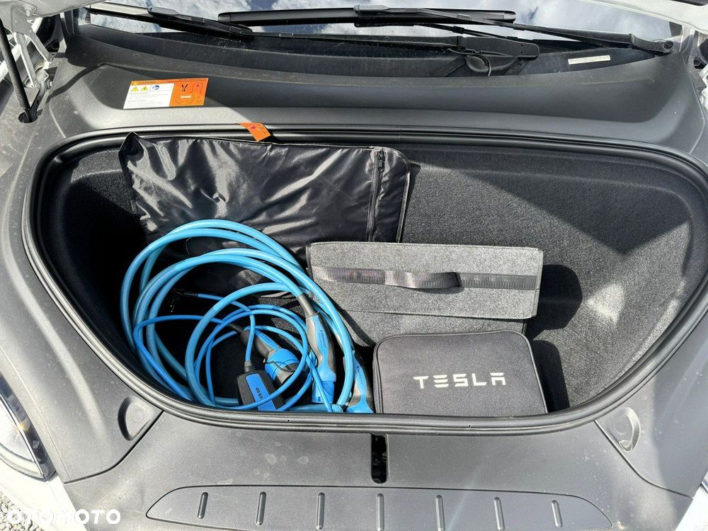 Tesla Model X Long Range Plus - 38