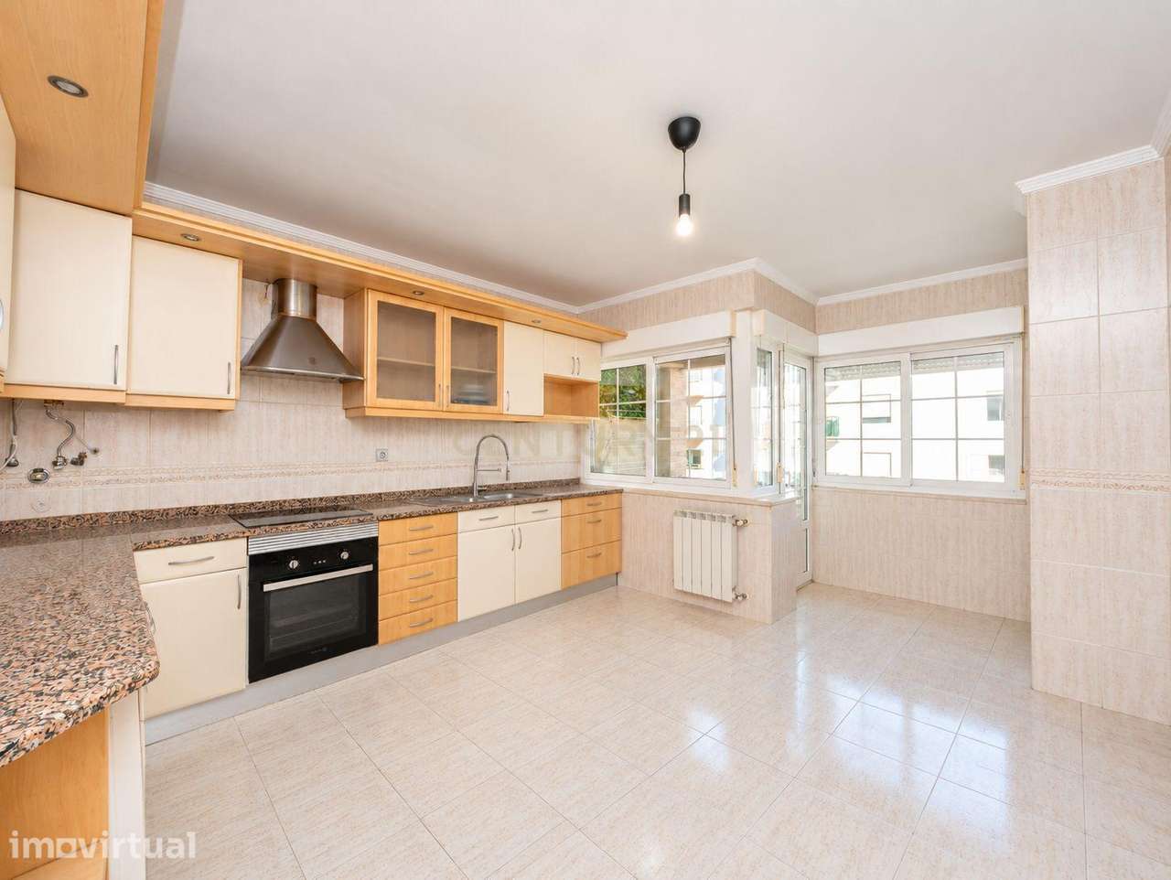 Apartamento T3 Duplex no Carregado - Grande imagem: 2/27
