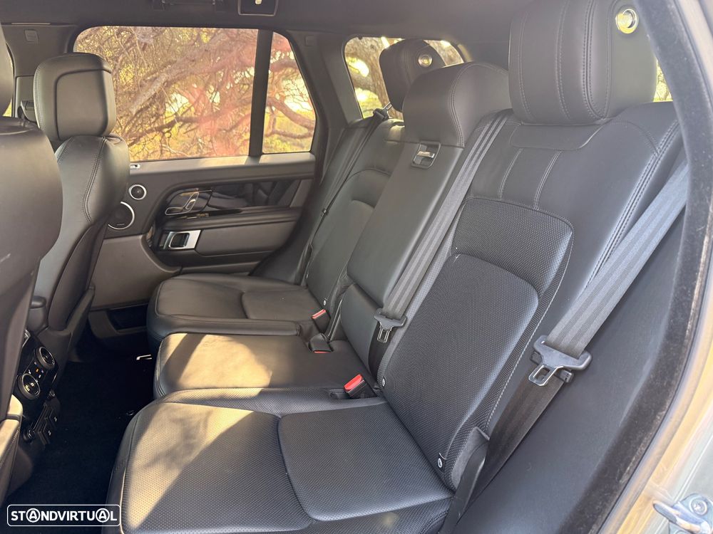 Land Rover Range Rover P400e Plug-in Vogue - 19