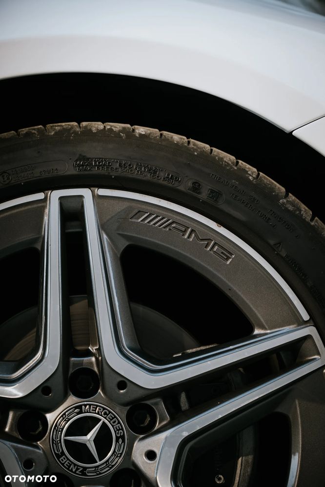 Mercedes-Benz CLA 180 AMG Line 7G-DCT - 31