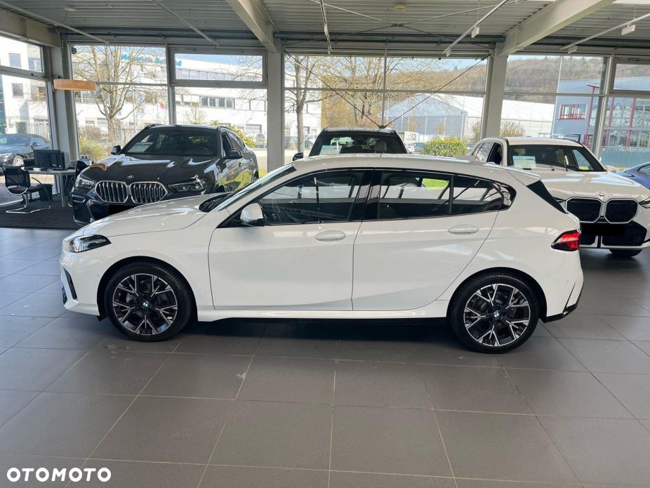 BMW Seria 1 120 mHEV - 2