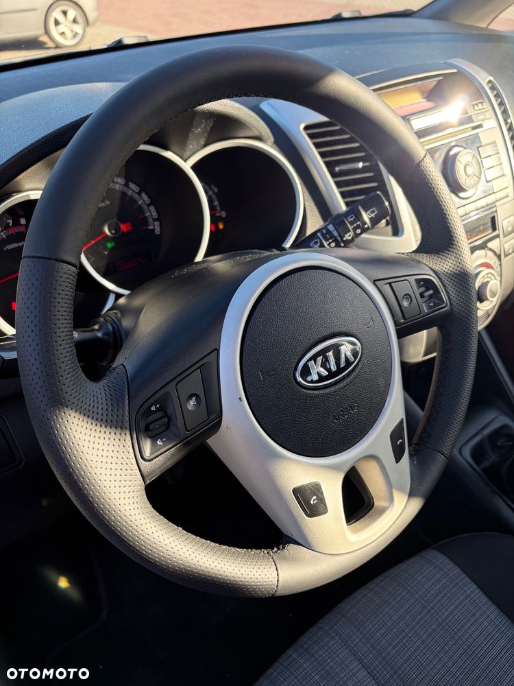 Kia Venga 1.4 CVVT Titanium Collection - 27