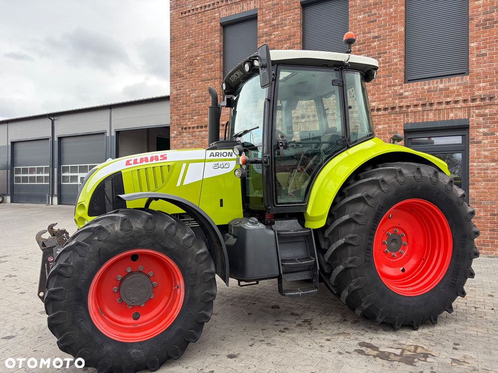 Claas Arion 640 - 2