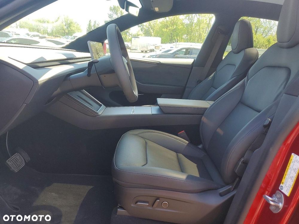 Tesla Model Y Long Range Dual Motor AWD - 7