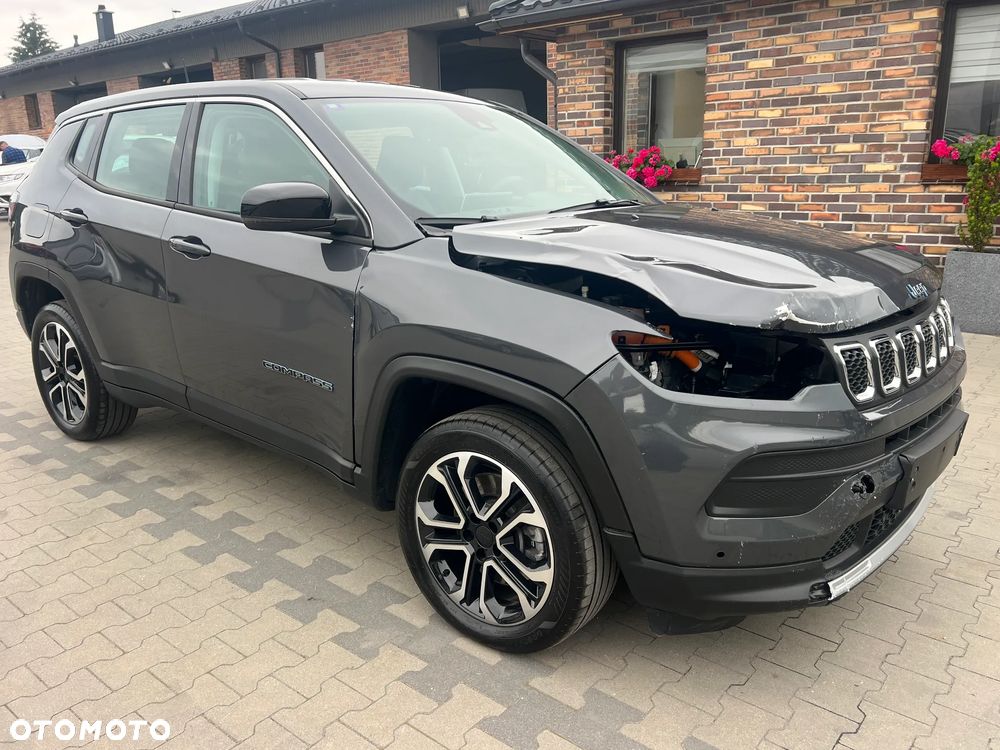Jeep Compass - 4