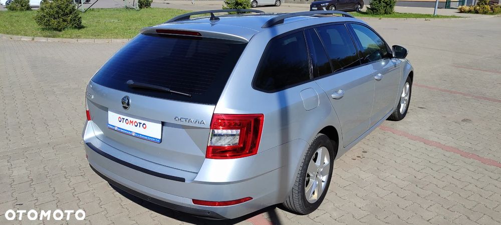 Skoda Octavia 1.6 TDI SCR Style - 4