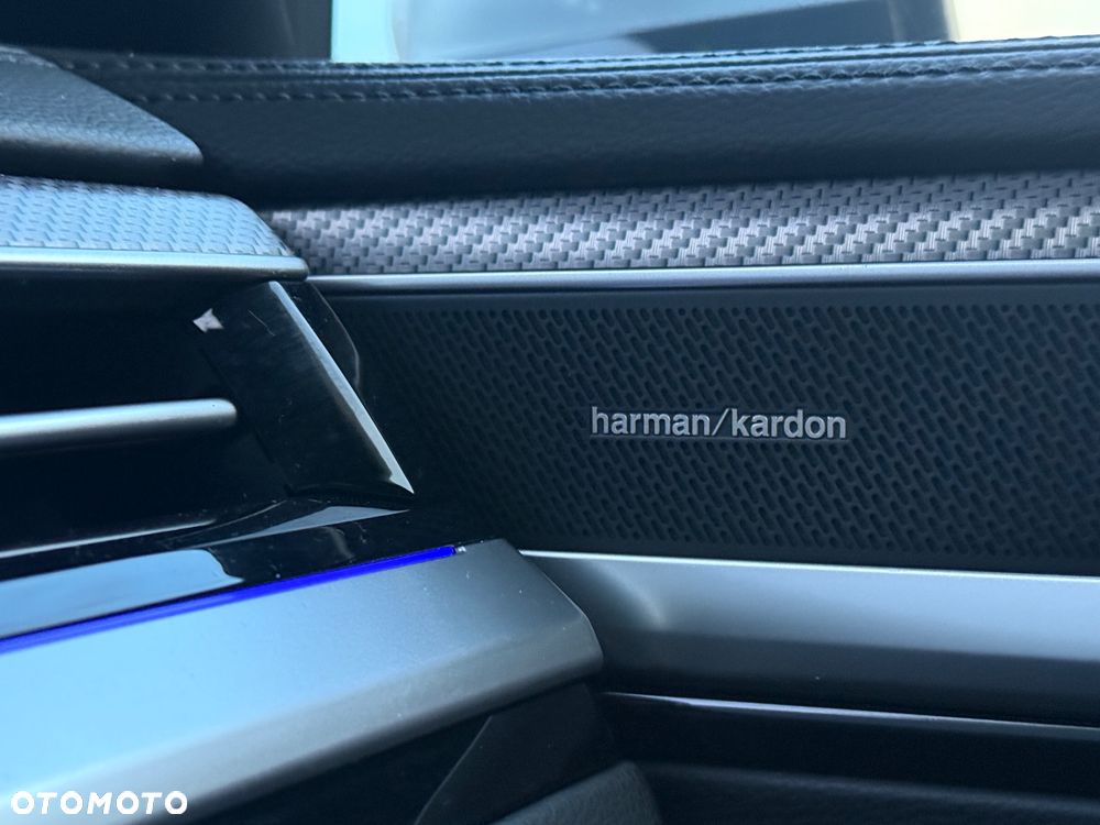 Volkswagen Arteon 2.0 TSI 4Motion R DSG - 32