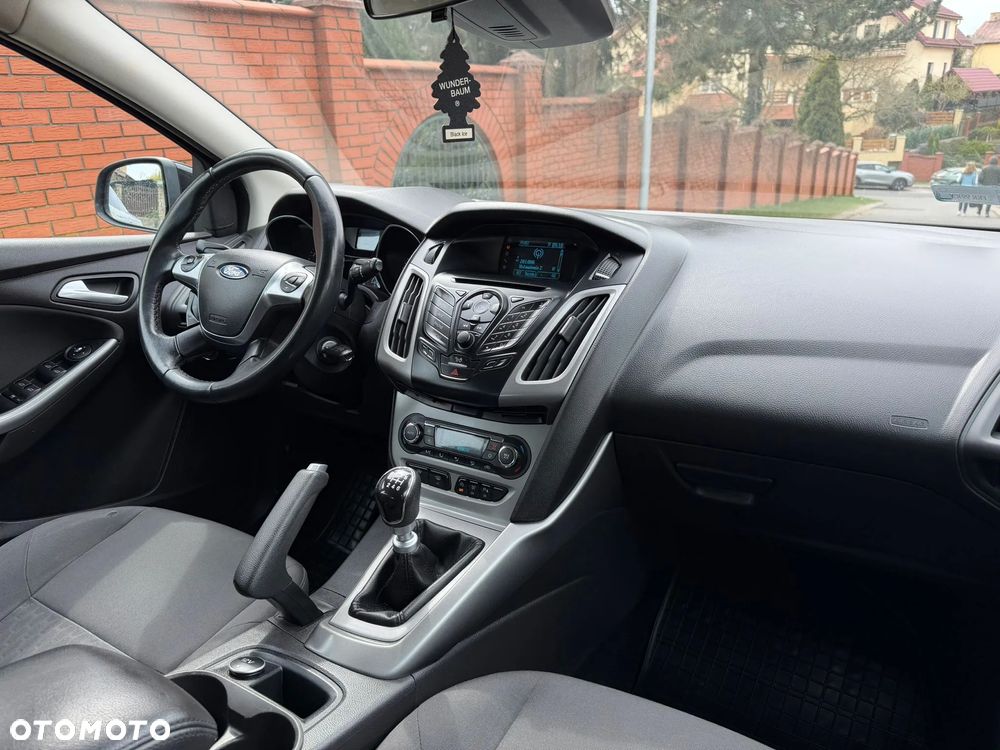 Ford Focus - 21