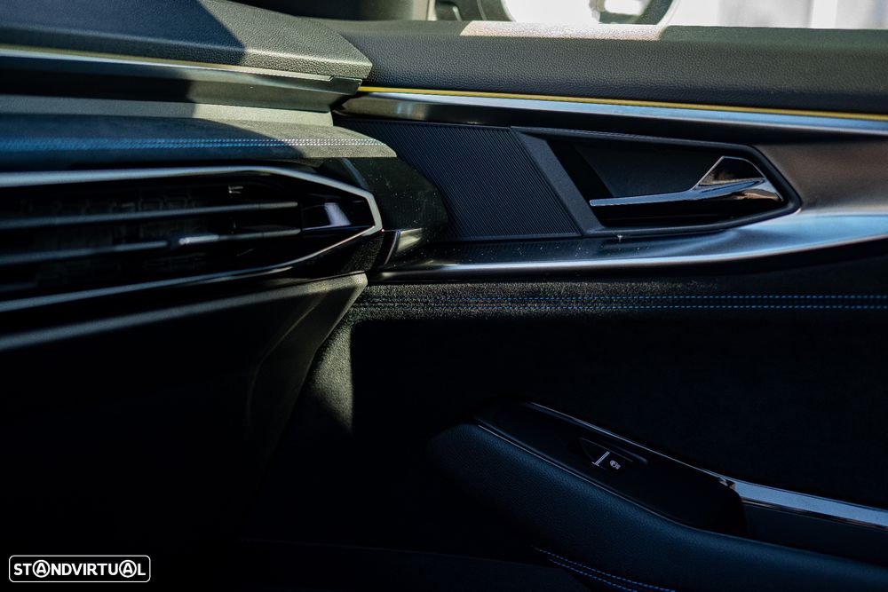 Renault Austral 1.2 E-Tech Techno Espirit - 26