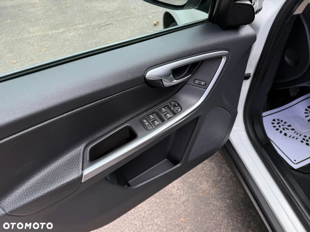 Volvo XC 60 D4 Summum - 27