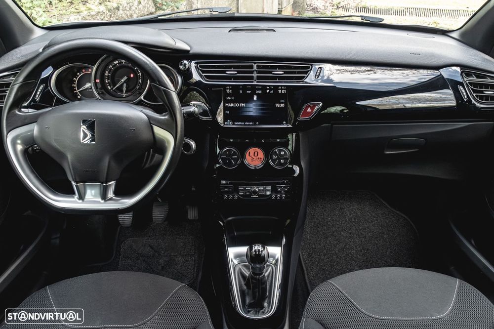 Citroën DS3 1.6 e-HDi So Chic - 35