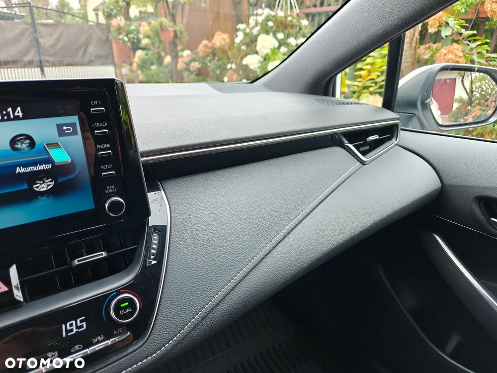 Toyota Corolla 1.8 Hybrid GPF Comfort - 23