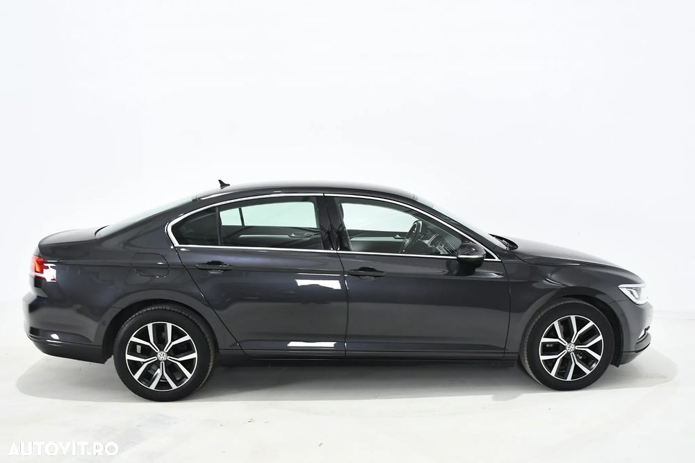 Volkswagen Passat - 3