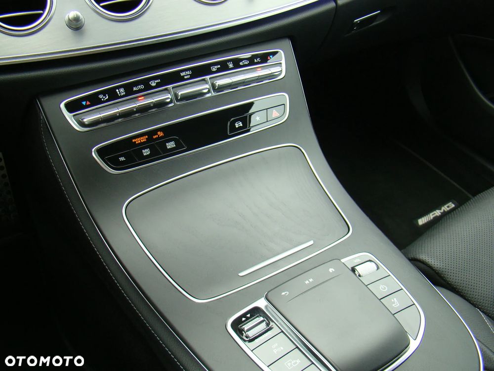 Mercedes-Benz Klasa E 300 de 4Matic 9G-TRONIC AMG Line - 31