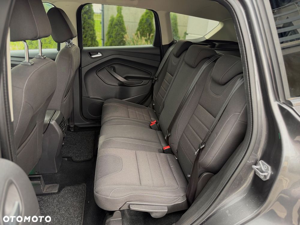 Ford Kuga 1.5 EcoBoost 2x4 Trend - 8