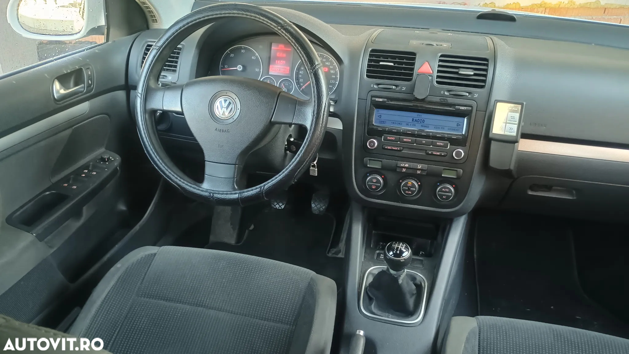 Volkswagen Golf 1.9 TDI BlueMotion Comfortline - 5