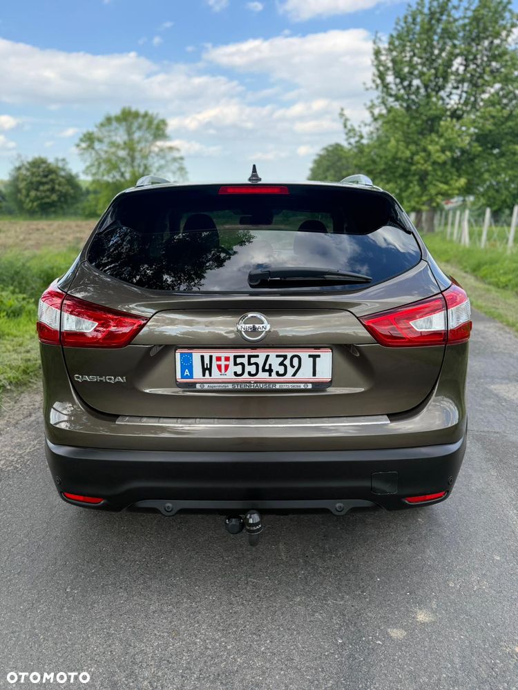 Nissan Qashqai 1.6 dCi Xtronic TEKNA+ - 4