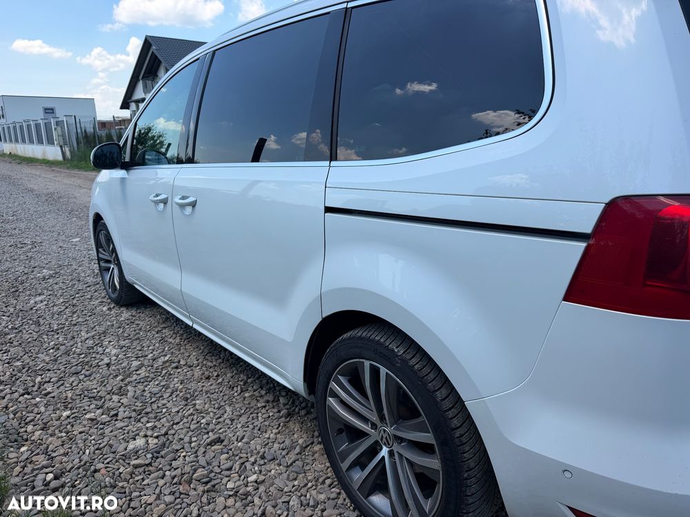 Volkswagen Sharan 2.0 TDI DSG BlueMotion Technology Highline - 12