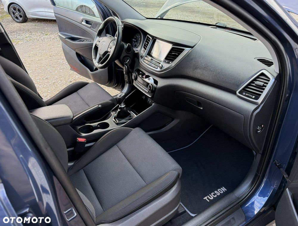 Hyundai Tucson blue 1.6 GDi 2WD Navi - 22