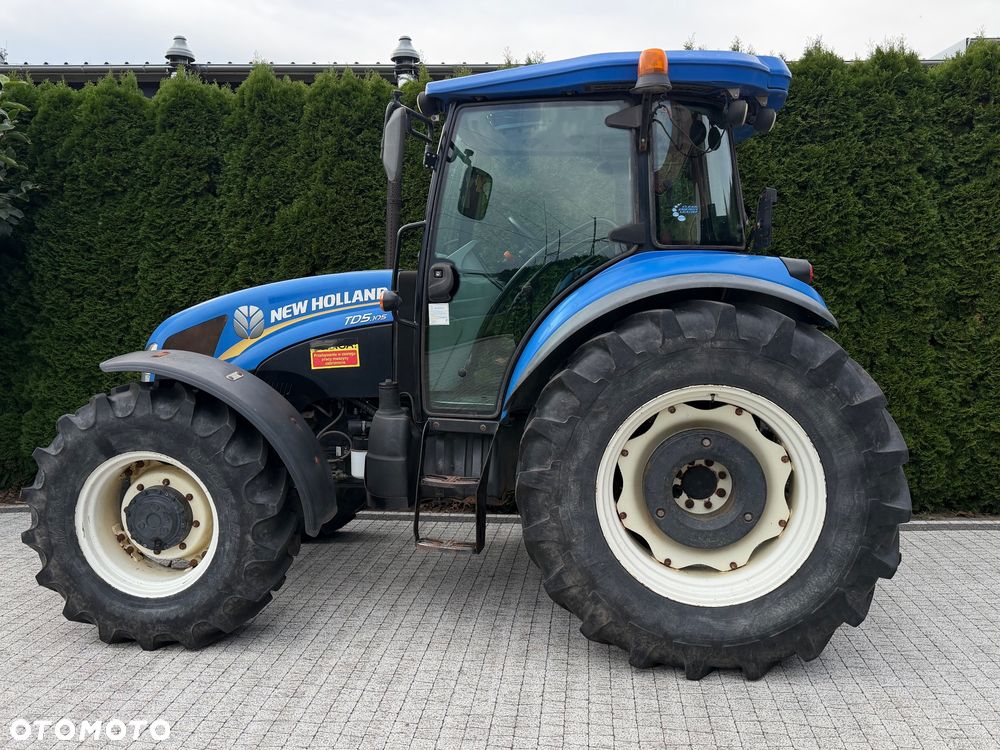 New Holland TD5 105 - 2