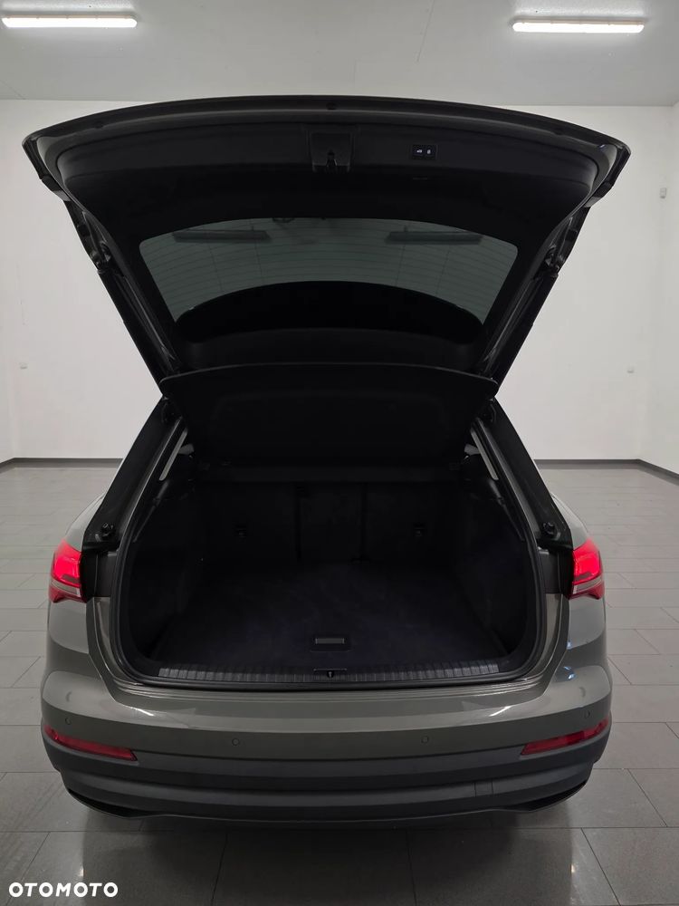 Audi Q3 35 TDI S tronic - 38