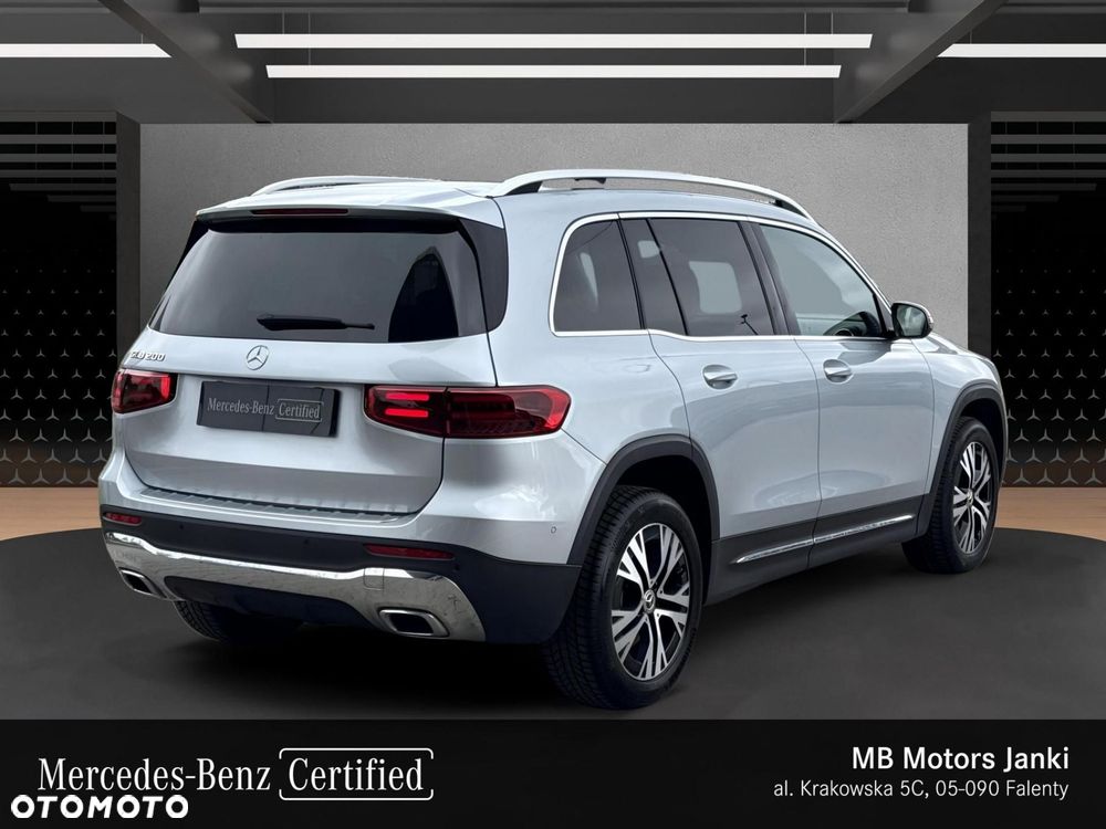 Mercedes-Benz GLB - 6