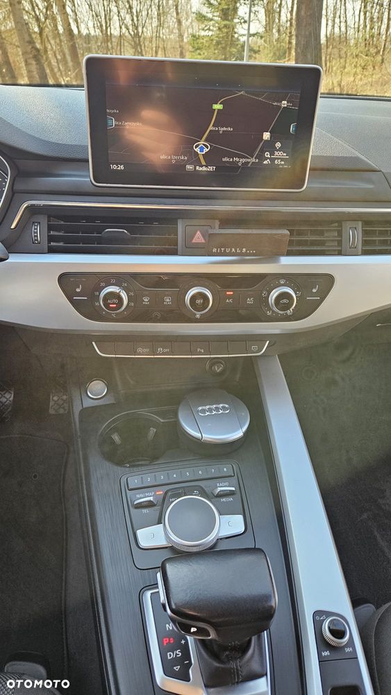 Audi A4 Limousine 1.4 TFSI S tronic - 22