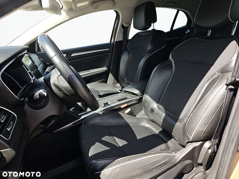 Renault Megane 1.2 Energy TCe Bose - 16