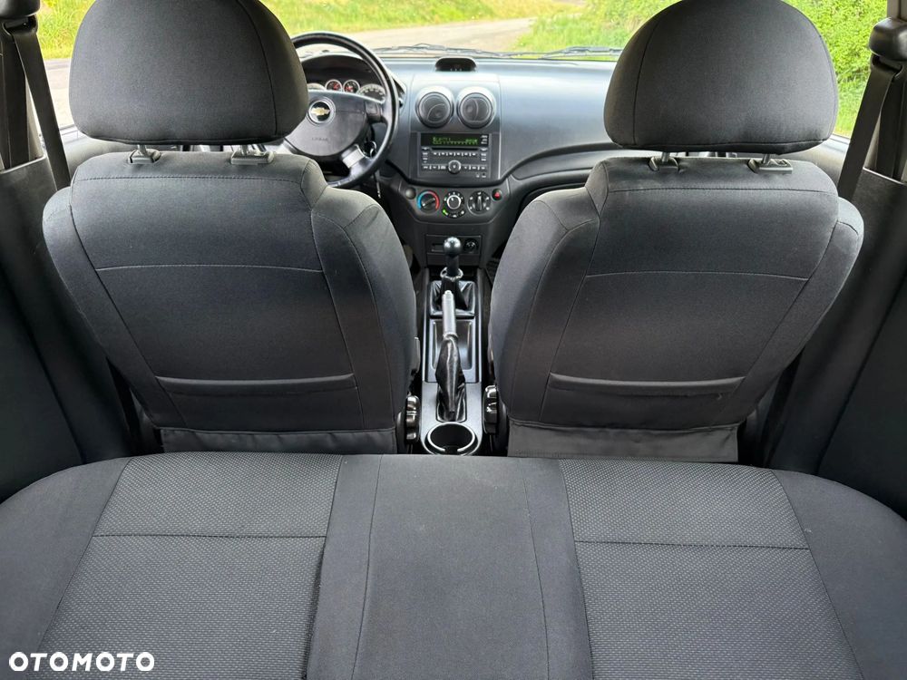 Chevrolet Aveo 1.2 LS - 25