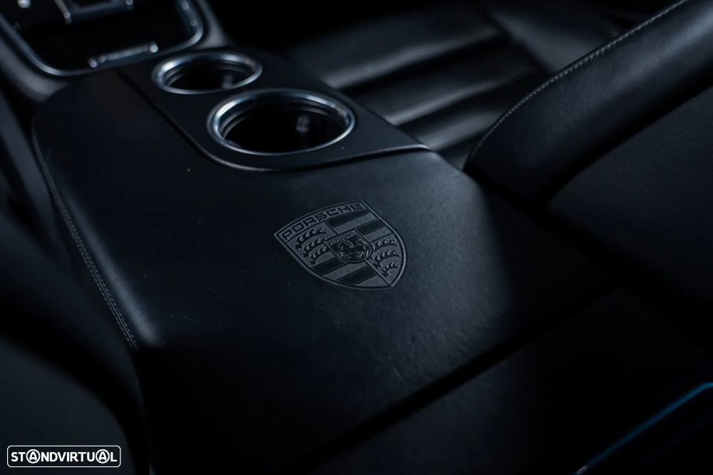 Porsche Panamera Sport Turismo - 27